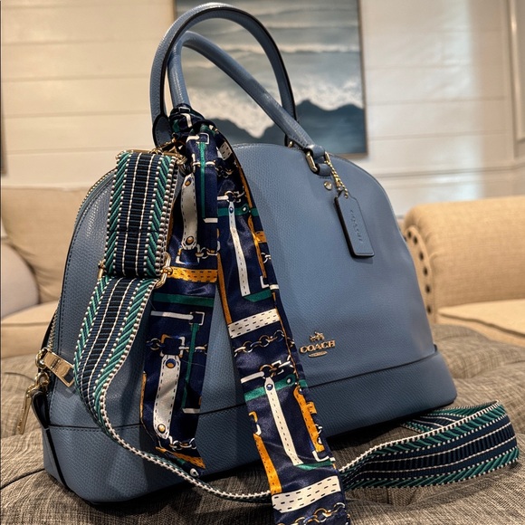 Coach Blue Leather Handbag - Picture 2 of 16